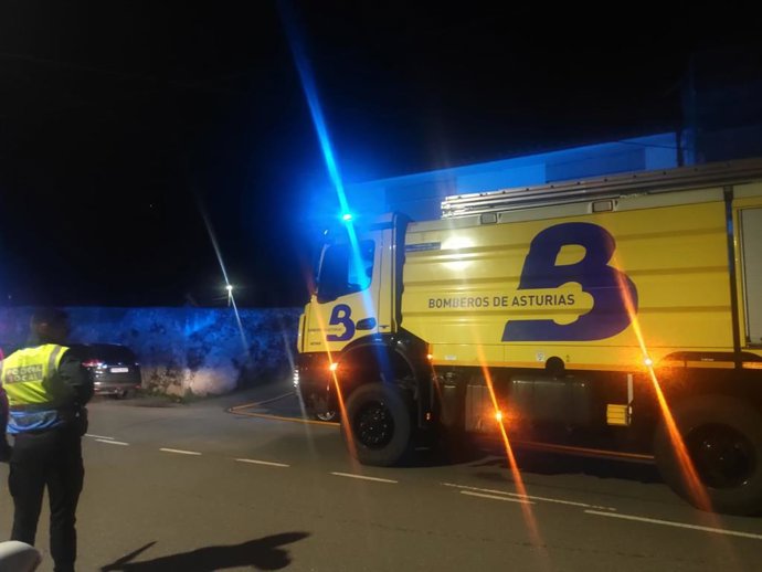 Incendio en una vivienda de Amandi (Villaviciosa)