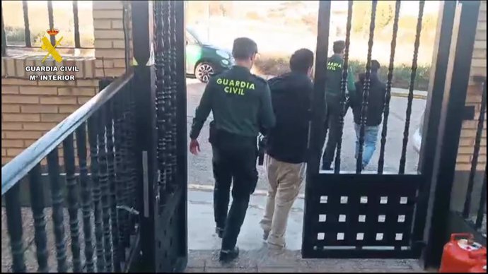 Dos detenidos por al menos tres robos en huertas y casillas de campo de Logroño