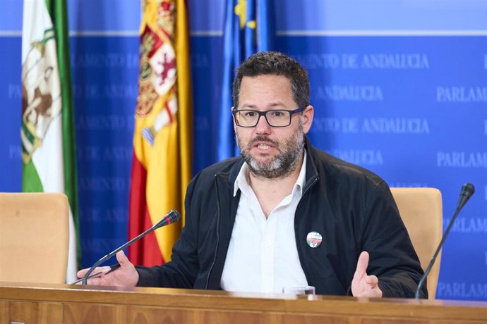 El portavoz del Grupo Mixto-Adelante Andalucía, José Ignacio García, este miércoles en rueda de prensa. 