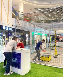 Espacio habilitado en Río Shopping para volar drones.