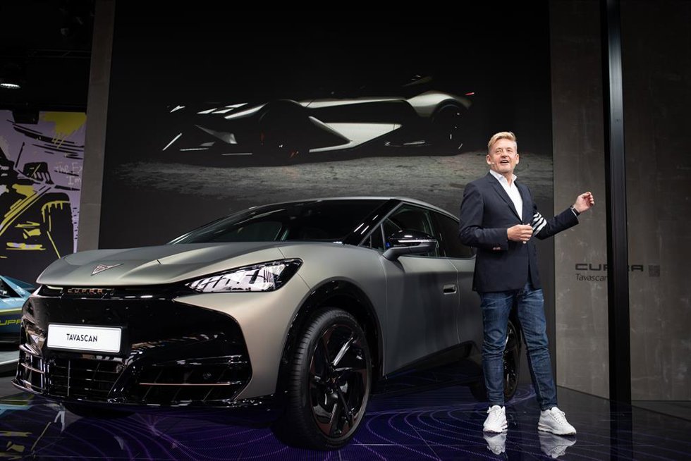 Archivo - El presidente de Cupra, Wayne Griffiths, presenta el nuevo coche eléctrico 'Cupra Tavascan' en el salón Automobile, a 11 de mayo de 2023, en Barcelona, Cataluña (España).