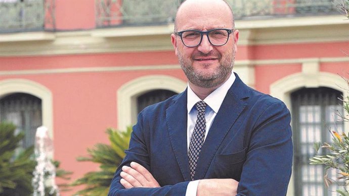 El concejal de Movilidad, Gestión Económica y Contratación, José Francisco Muñoz