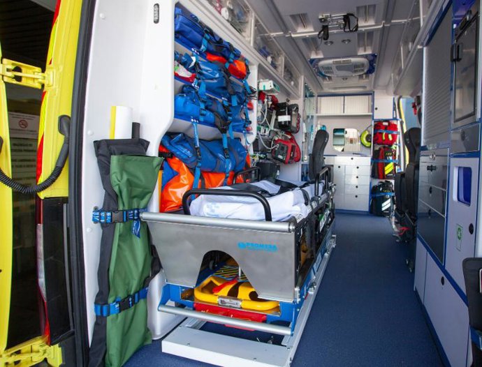 El 061 renueva flota en La Rioja con nuevos vehículos y equipos de electromedicina de última generación