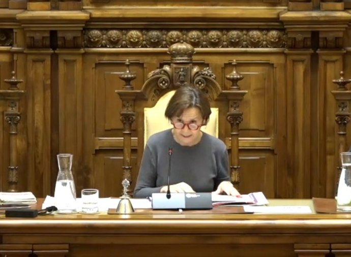 La alcaldesa de Gijón, Carmen Moriyón (Foro), preside el Pleno Municipal gijonés.