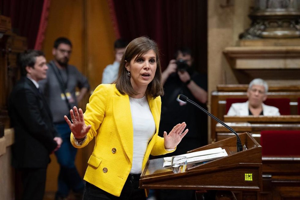 La secretaria general adjunta de ERC y portavoz del partido, Marta Vilalta, interviene durante el pleno del debate a la totalidad de Presupuestos 2024 en el Parlament