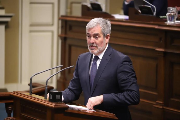 El presidente de Canarias, Fernando Clavijo, interviene en el Debate sobre el Estado de la Nacionalidad Canaria en sede parlamentaria