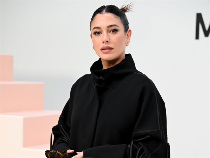 Blanca Suárez posando durante la presentación de la nueva campaña primavera/ verano 2024 de Mr. Boho
