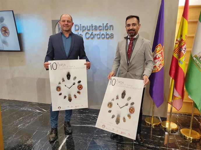 Romero (dcha.) y Ruz en la presentación de la X Feria del Vino de Tinaja y Gastronomía de Montalbán.