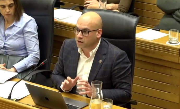 Jesús Marínez Salvador, portavoz Foro, interviene en el Pleno Municipal de Gijón.