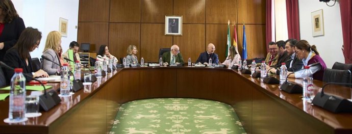 Imagen de este miércoles de la reunión de la Junta de Portavoces para el orden del día del Pleno del Parlamento de la próxima semana.