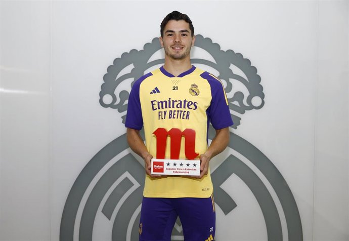 El futbolista del Real Madrid Brahim Díaz, mejor jugador del mes de febrero 2024 de Mahou.