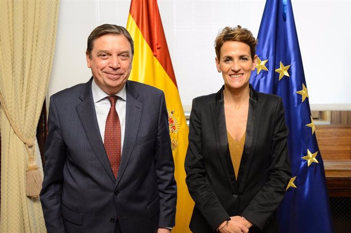 La presidenta de Navarra, María Chivite, y el ministro Luis Planas
