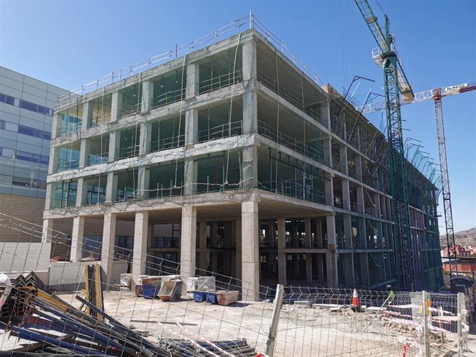 Edificio de consultas externas del Hospital Universitario Torrecárdenas (Almería).