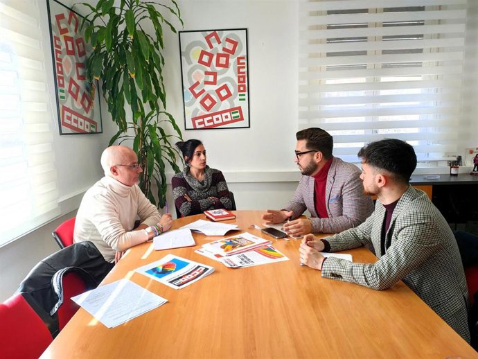 Un momento de la reunión entre CCOO y Aleas Córdoba.