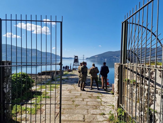 Imagen del rodaje en la isla de San Simón.