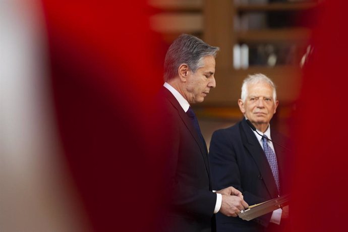 Archivo - El secretario de Estado de Estados Unidos, Anthony Blinken, junto al Alto Representante de la Unión Europea para la Política Exterior, Josep Borrell