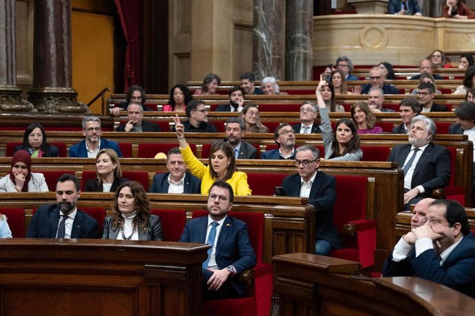 Votaciones durante el pleno del debate a la totalidad de Presupuestos 2024 en el Parlament, a 13 de marzo de 2024, en Barcelona, Catalunya (España). El pleno del Parlament celebra hoy el debate a la totalidad del proyecto de ley de los Presupuestos de l
