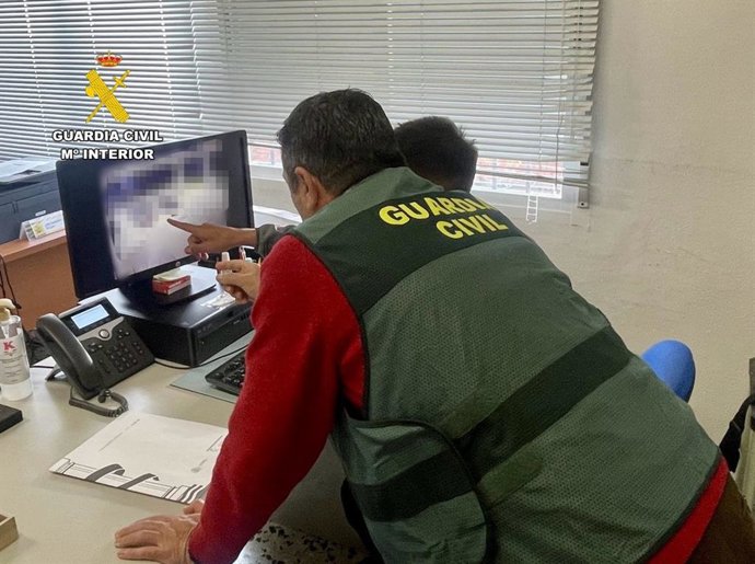 Agentes de la Guardia Civil