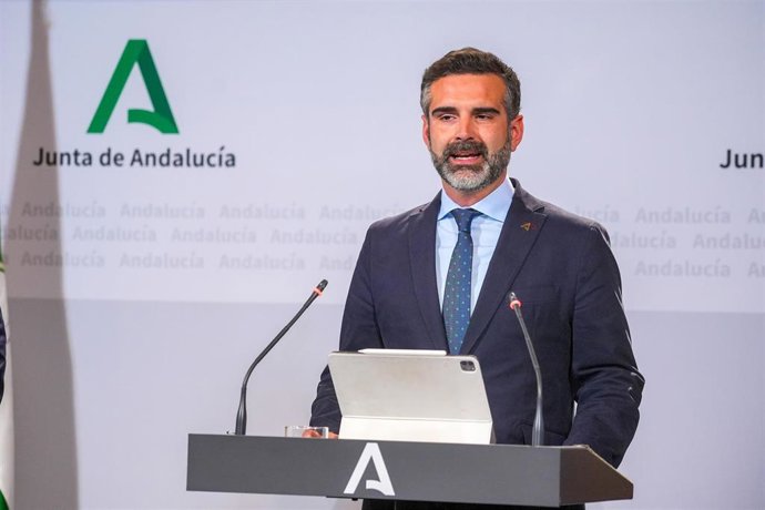 El consejero de Sostenibilidad, Medio Ambiente y Economía Azul y portavoz del Gobierno, Ramón Fernández-Pacheco