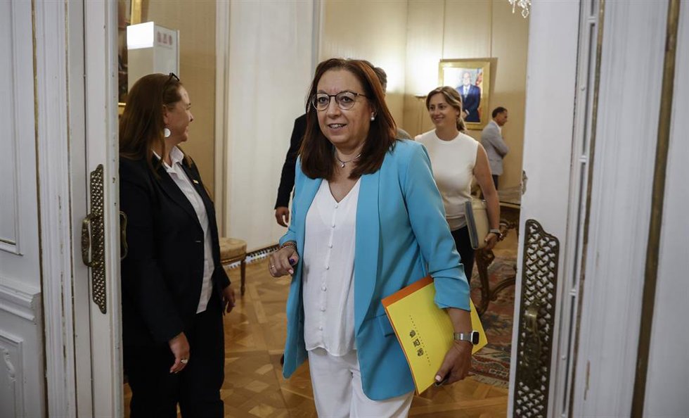 Archivo - La presidenta de las Cortes de Valencia, Llanos Massó.