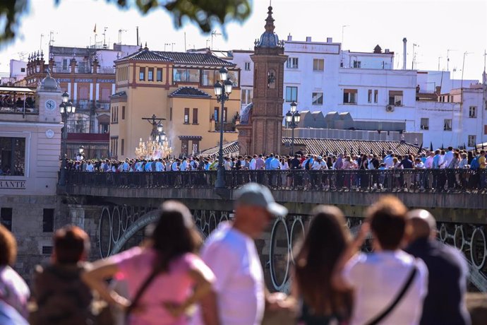 Archivo - Semana Santa en Sevilla, archivo 