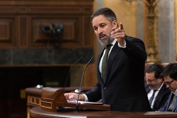 Archivo - El líder de VOX, Santiago Abascal, interviene durante un pleno en el Congreso de los Diputados.