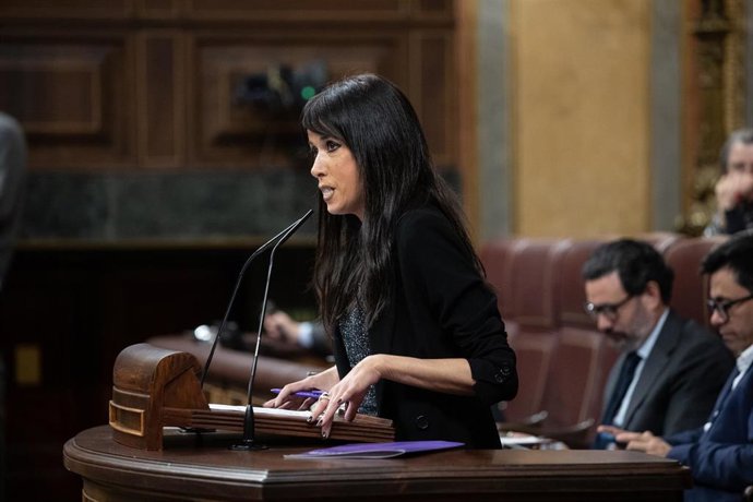 La secretaria general de Podemos Andalucía y diputada en el Congreso, Martina Velarde, interviene durante una sesión plenaria, en el Congreso de los Diputados, a 14 de marzo de 2024, en Madrid (España). 