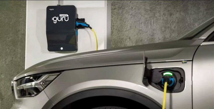 ChargeGuru lanza Zeplug en España para las comunidades de vecinos