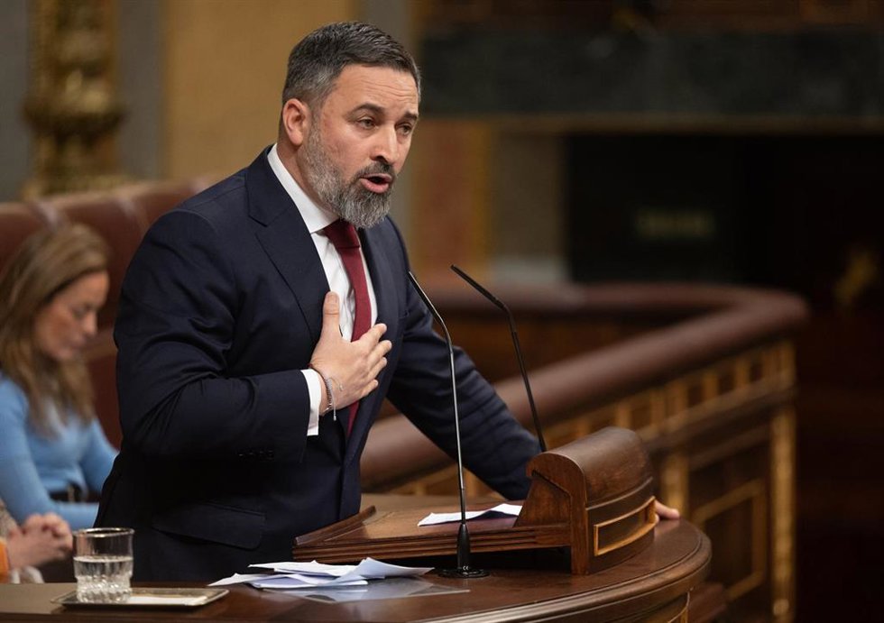 El líder de VOX, Santiago Abascal, interviene durante una sesión plenaria, en el Congreso de los Diputados, a 14 de marzo de 2024, en Madrid (España).