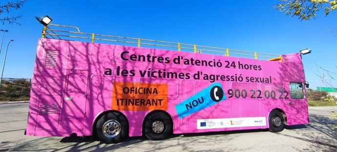 Igualtat installa un autobús per a prevenir, informar i atendre a possibles víctimes d'agressions sexuals durant les Falles