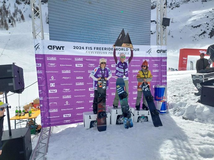 Podio, con la española Nuria Castán tercera, de la primera parada de las finales del Freeride World Tour en Fieberbrunn (Austria)