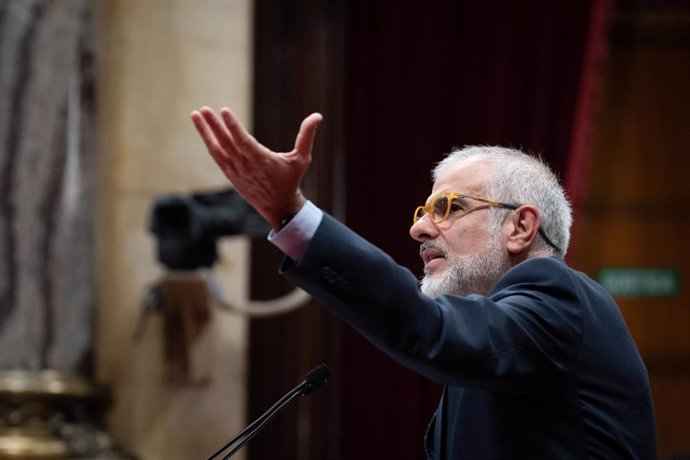 El líder de Cs en el Parlament, Carlos Carrizosa, interviene durante el pleno del debate a la totalidad de Presupuestos 2024 en el Parlament, a 13 de marzo de 2024, en Barcelona, Catalunya (España)