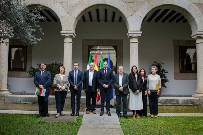 Participantes en la reunión en Mérida del Comité de Coordinación de la Comunidad de Trabajo de la Eurorregión Alentejo-Centro-Extremadura