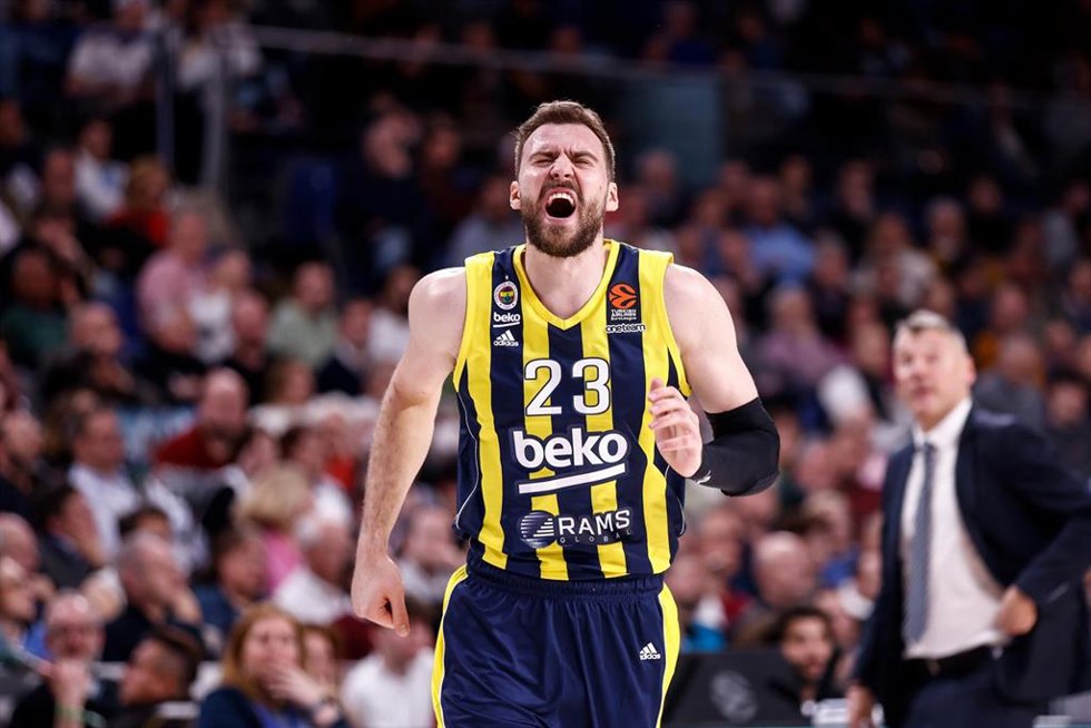 Marko Guduric, durante un partido del Fenerbahe.