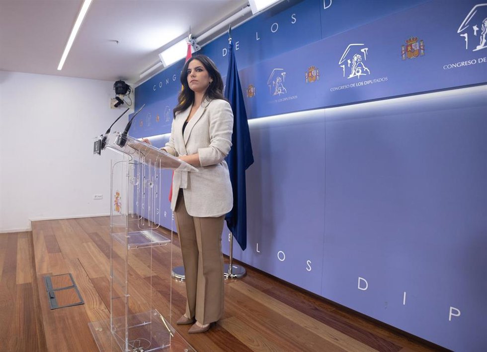 La portavoz de VOX en el Congreso, Pepa Millán, durante una rueda de prensa anterior a la reunión de la Junta de Portavoces, en el Congreso de los Diputados.