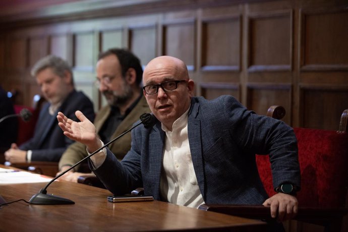 Archivo - El abogado Gonzalo Boye, participa en un debate organizado por Òmnium Cultural, en el Aula Magna del Edificio Histórico de la Universidad de Barcelona, a 29 de abril de 2022, en Barcelona, Cataluña (España). 