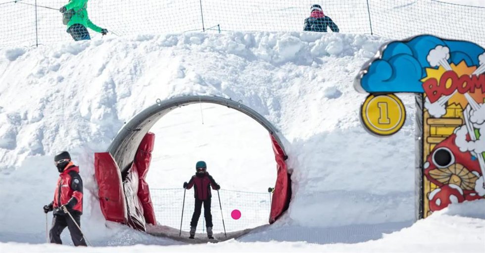 Sierra Nevada abre las nuevas pistas temáticas para niños.