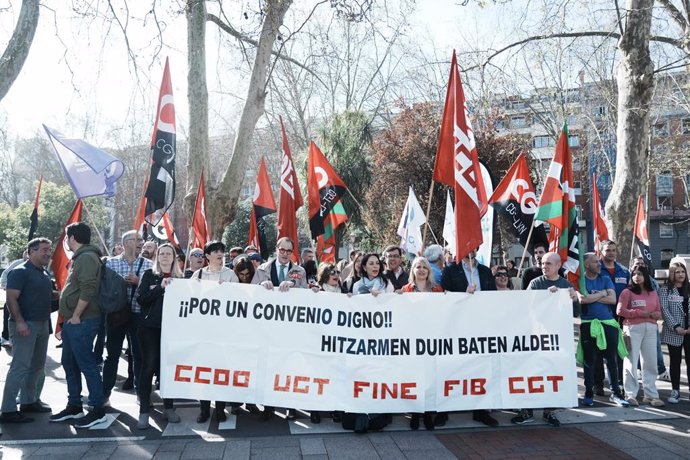 Movilización sindical en Bilbao coincidiendo con la Junta General de Accionistas del BBVA