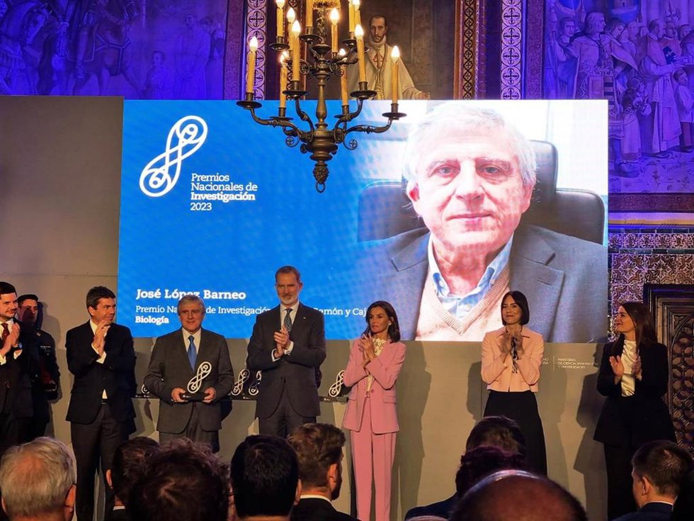 El profesor de la US José López Barneo recibe el Premio Nacional de Investigación 2023.