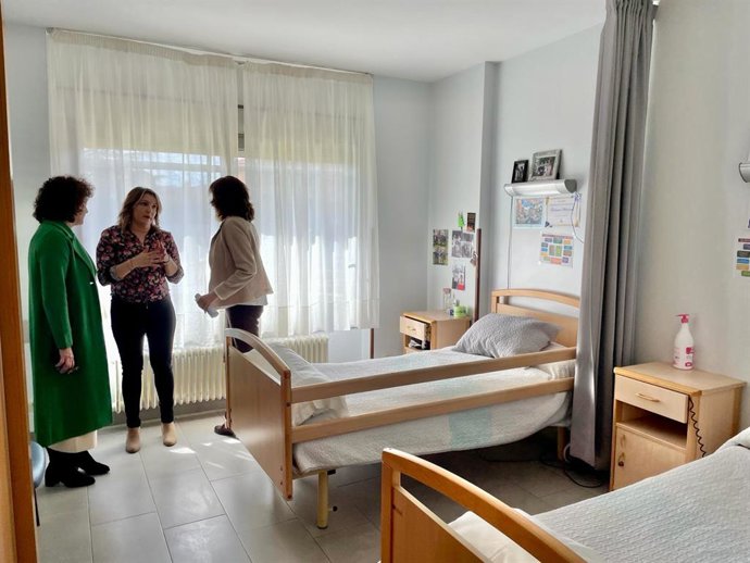 Maeztu, durante la visita a la residencia