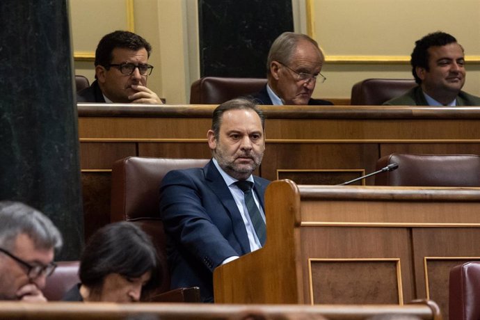 El diputado del Grupo Mixto y exministro de Transportes José Luis Ábalos durante una sesión plenaria, en el Congreso de los Diputados, a 14 de marzo de 2024, en Madrid (España).