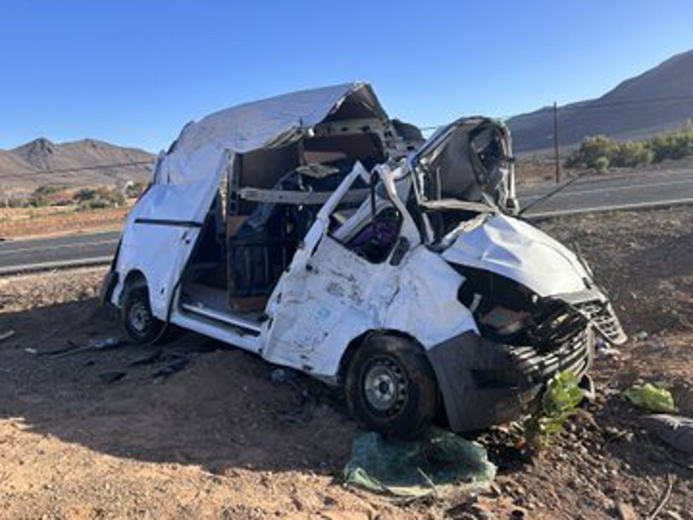 Estado en el que quedó la furgoneta, cuyo conductor resultó herido grave