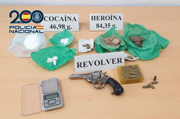 Desmantelan dos puntos negros de venta de drogas en Gandia (Valencia) y detienen a cinco personas