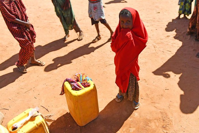 Archivo - Imagen de una niña desplazada entre Etiopía y Somalia 