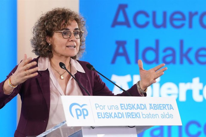 La eurodiputada del PP Dolors Monserrat en la jornada con eurodiputados organizada por el PP vasco en San Sebastián.