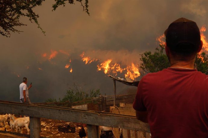 Archivo -  Incendios forestales causan daños en el sector Las Rosas de Quilpué
