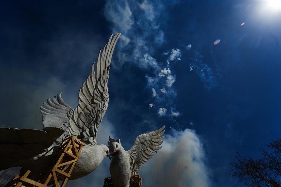 Humo durante una 'masclet' de las Fallas 2024