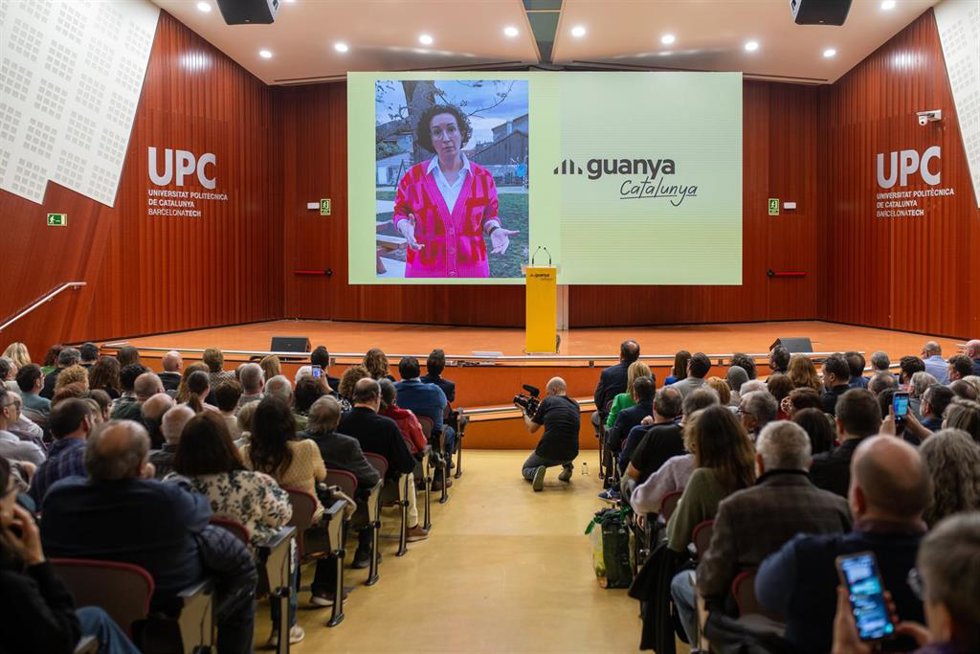 La secretaria general de ERC, Marta Rovira, interviene de manera telemática durante el acto 'Guanya Catalunya', en la Universitat Politcnica de Catalunya (UPC), a 16 de marzo de 2024, en Barcelona, Catalunya (España).