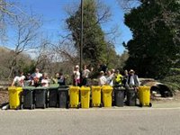 El Ayuntamiento de Jaén organiza la campaña 'Recogida de basuraleza' en el paraje de Jabalcuz