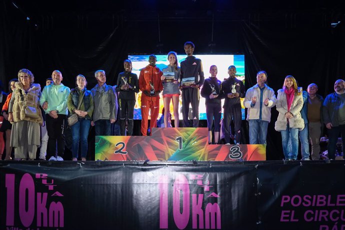 La consejera de Cultura, Turismo y Deporte, Eva Guillermina Fernández, participa en la entrega de premios de la XXI edición de los 10 Kilómetros Villa de Laredo